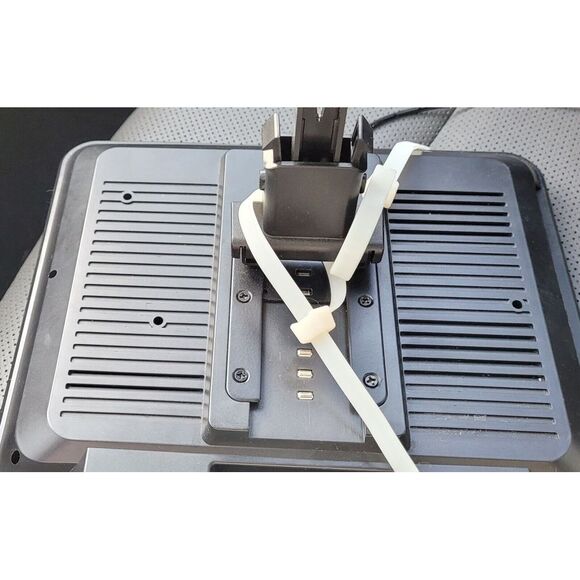 Miuscall-c Portable car dvd player 10" Screen. Headrest Mount - Picture 6 of 7